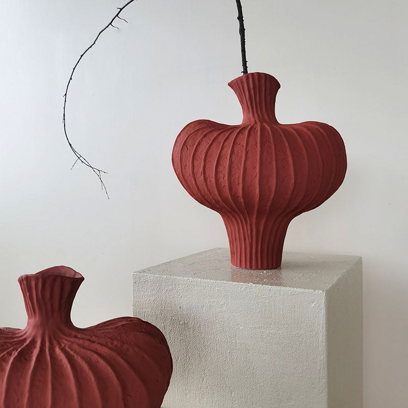 Shaped Ceramic Vase, Red｜Rit Concept