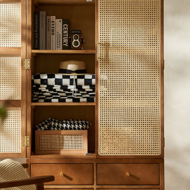 Dylan Rattan Wardrobe