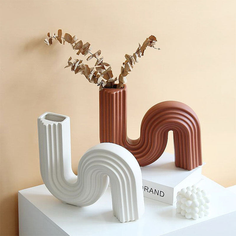 Xenia Ceramic Shaped Vase｜Rit Concept