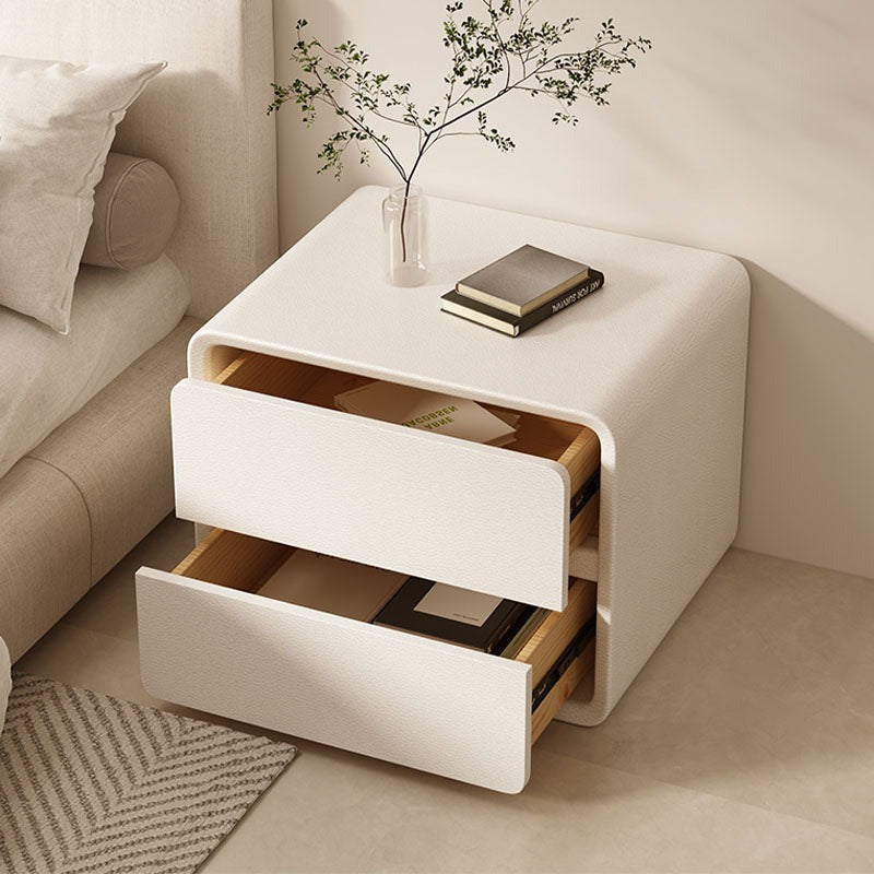 Alberto Bedside Table｜Rit Concept